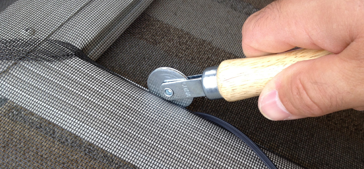 metal screen door repair in La Mesa