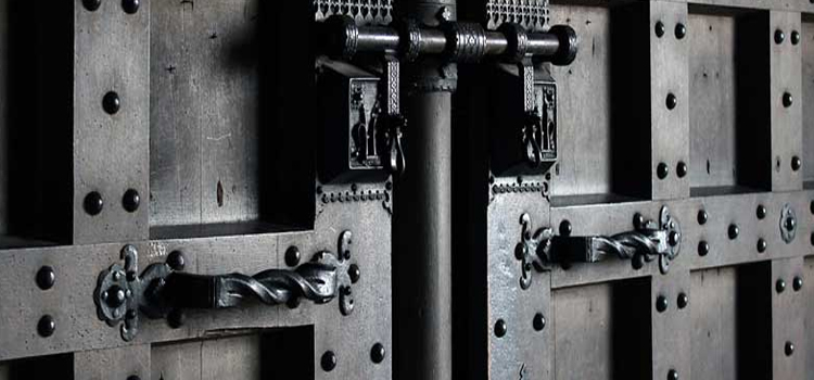 steel entry door repair in La Mesa